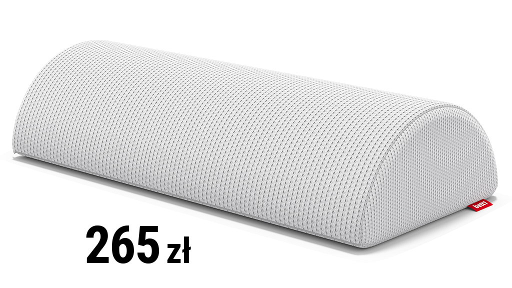 Poduszka półrolka. Obok cena 265 zł.